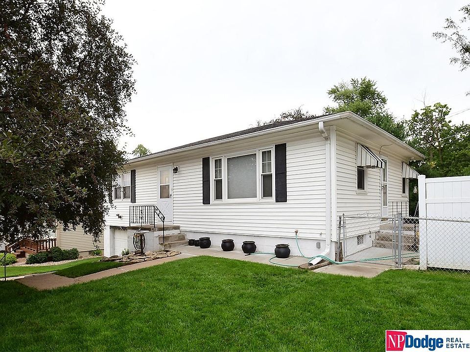 1st image of 8625 Blondo St