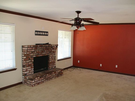 2nd image of 4810 W Tulare Ave