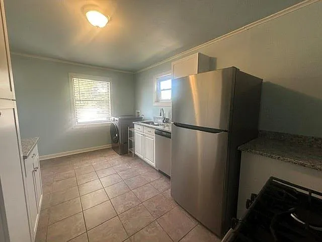 1629 Feronia St — Photo 8