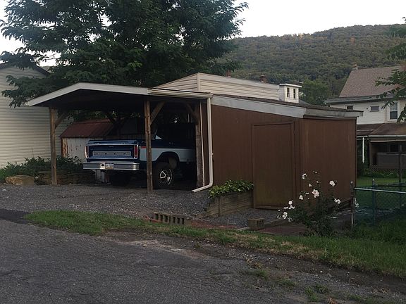 Carport/Shed