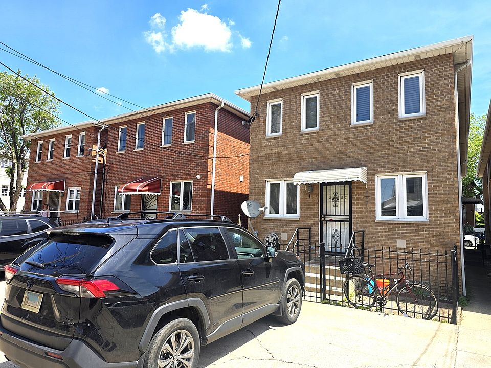 1st image of 2604 S Emerald Ave #C