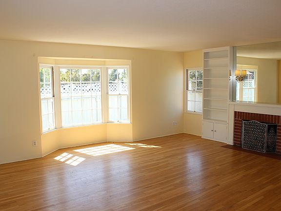 683 Deodar Front View Living Room 2_07172015