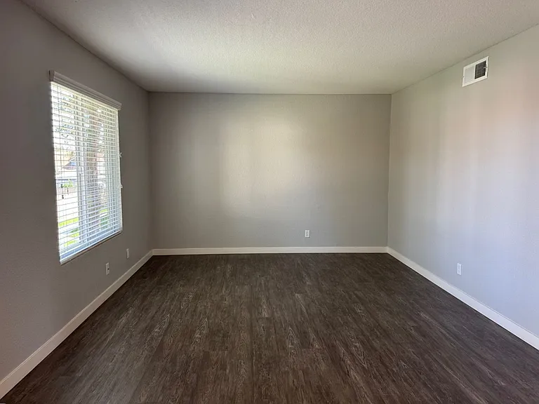 Corona Pointe Resort — Photo 194