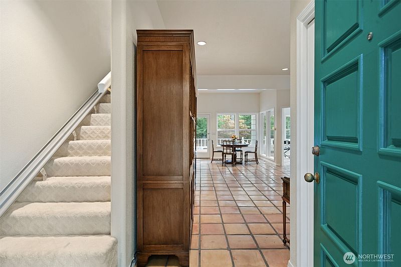 3rd image of 641 E Lakeshore Drive