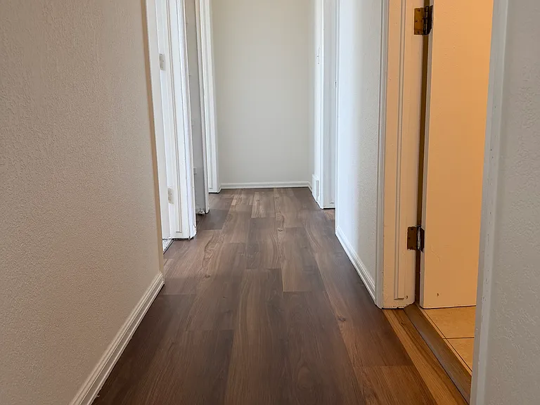 2185 Heathercrest Dr — Photo 7