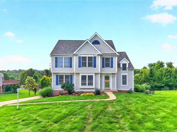 121 Pine Nut Dr, Eighty Four, PA 15330