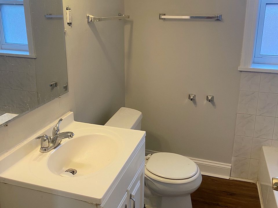 1st image of 431 N Menard Ave APT 3S