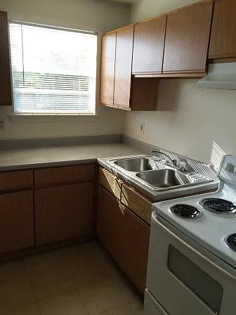 1406 Independence St — Photo 6