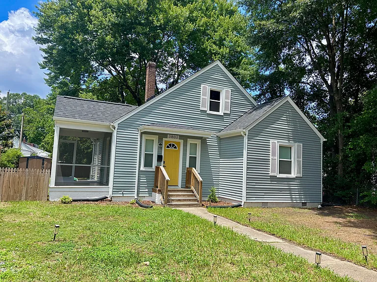 3802 Plymouth Dr — Photo 1