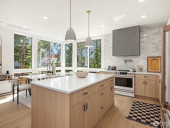 2nd image of 1506 N 100th Street
