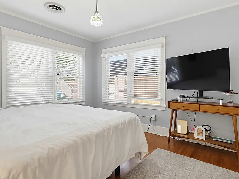 4081 1st Ave — Photo 19