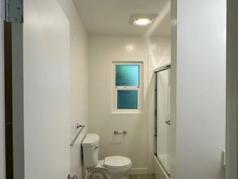 221 N El Camino Real — Photo 9