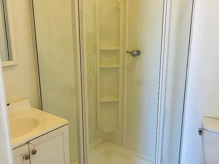 816 Main St #6 — Photo 3