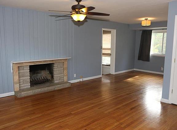 3rd image of 1038 Couch Ave