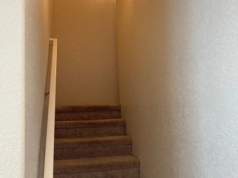 806 SW Kinsington Ct — Photo 9