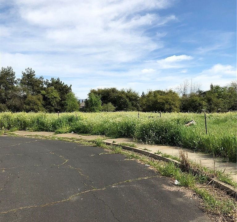 1st image of 77 Paula Ct #57