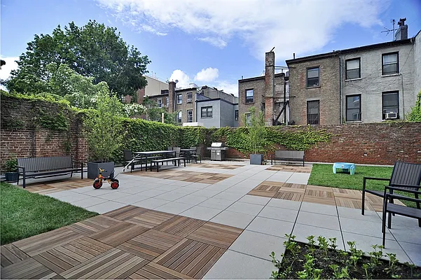 Sold by Corcoran | media 10