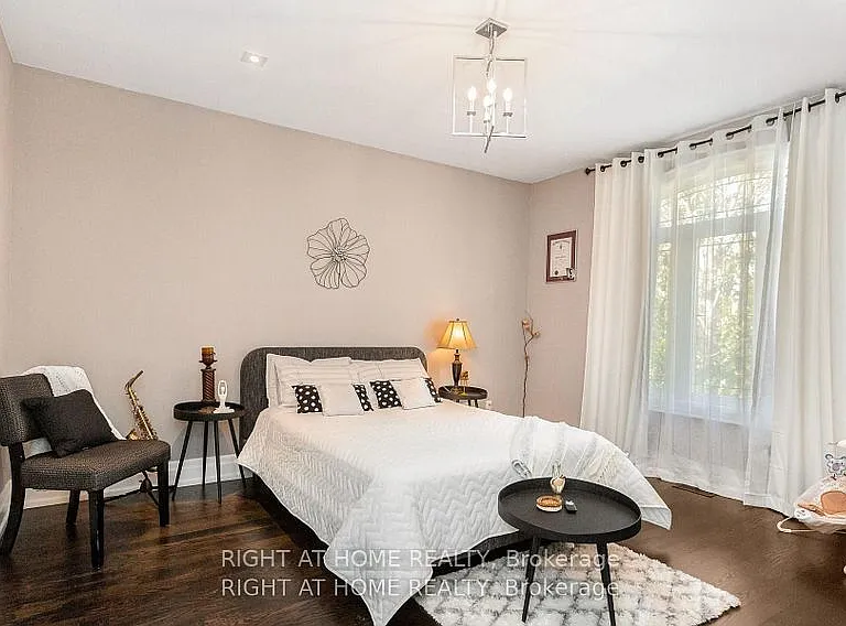 1220 Meredith Ave — Photo 29