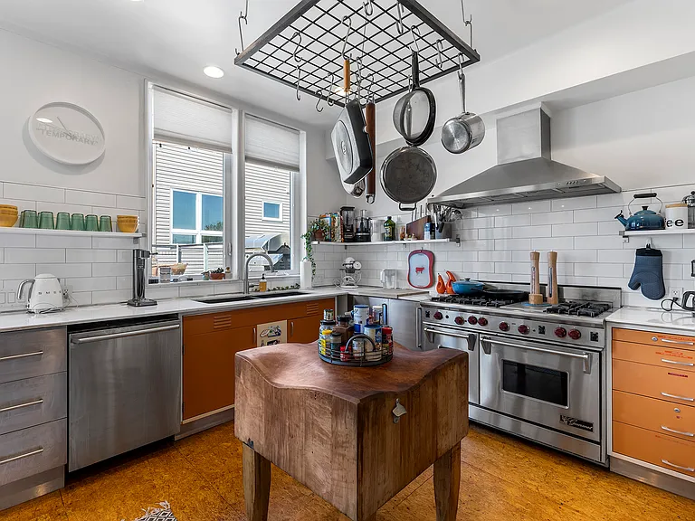2020 E Fletcher St #1&2 — Photo 9