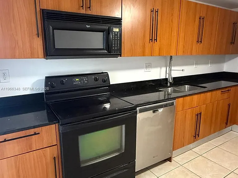 3001 S Ocean Dr #107 — Photo 13