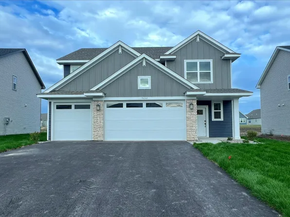 7632 Lotus Ln, Lino Lakes, MN 55038