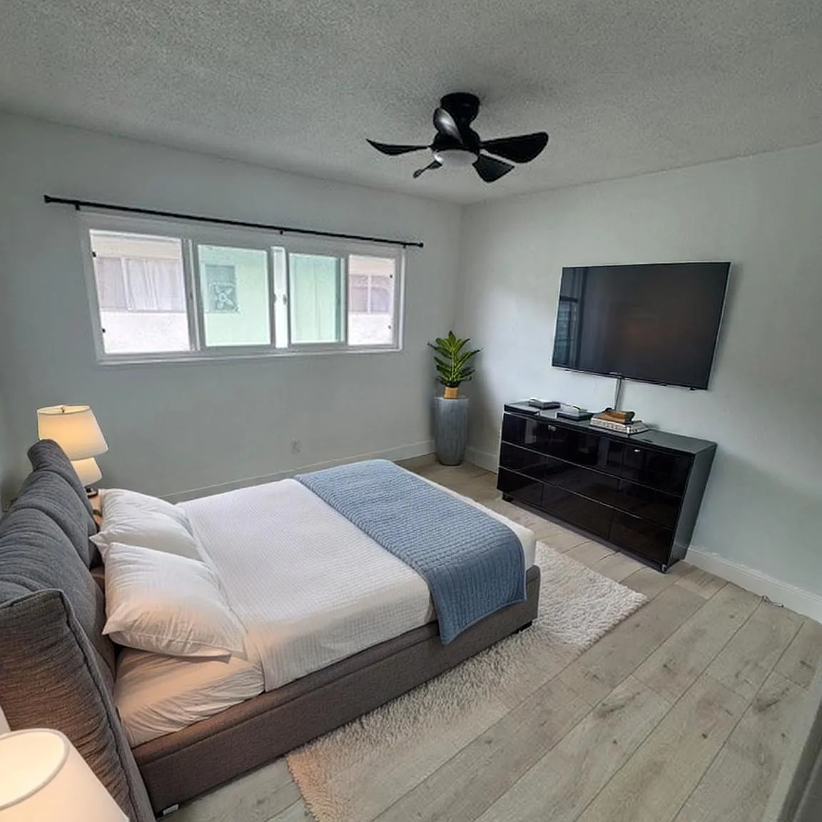2 bed, $2,595 — Photo 3