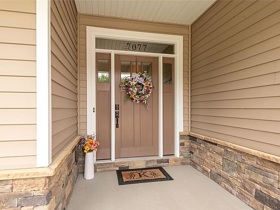 3rd image of 7077 Augusta Dr