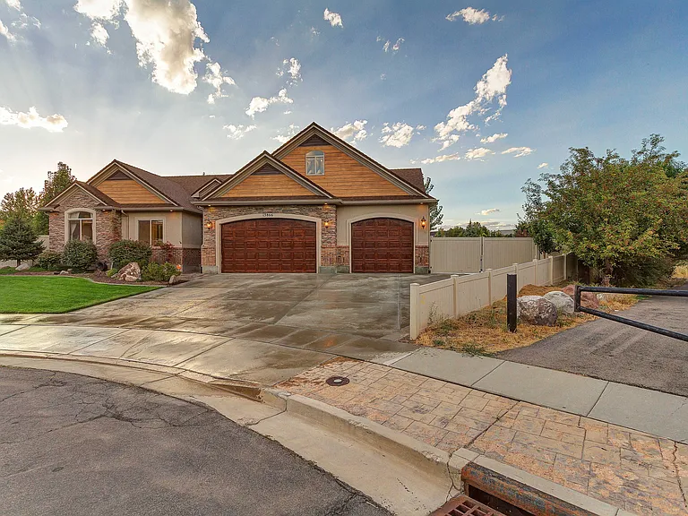 13866 S Markham Peak Cir — Photo 3