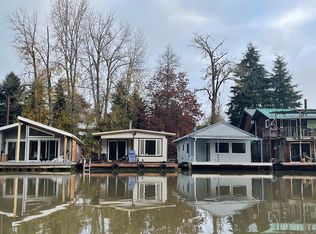 17827 NW Sauvie Island Rd, Portland, OR 97231