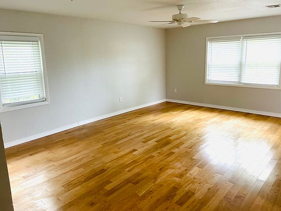 2nd image of 1721 Jessamine Ave