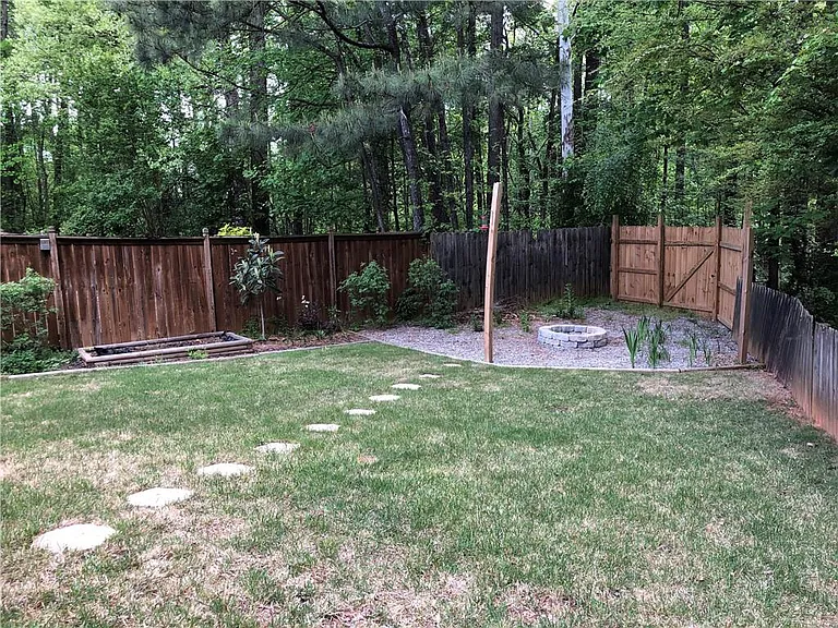 370 Manor Glen Dr — Photo 29