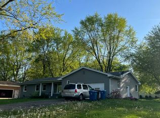 600 Highland Park Dr, Akron, OH