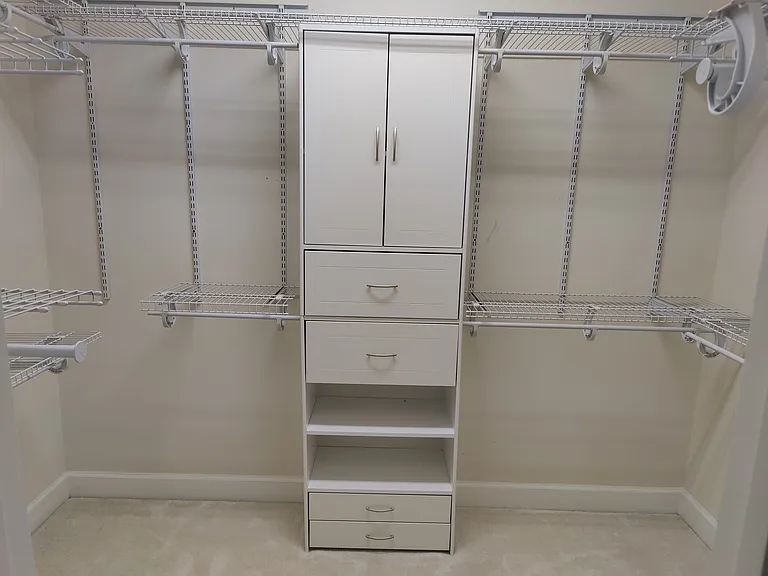Master Bath Walk-in Closet