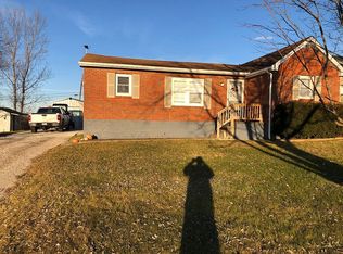 8105 Stonelick Rd, Maysville, KY 41056