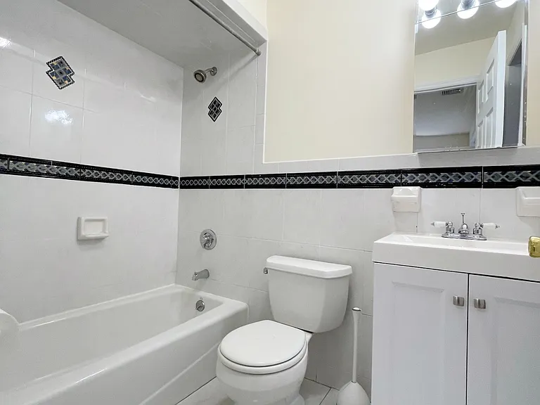 332 E Columbia Ave #A — Photo 23