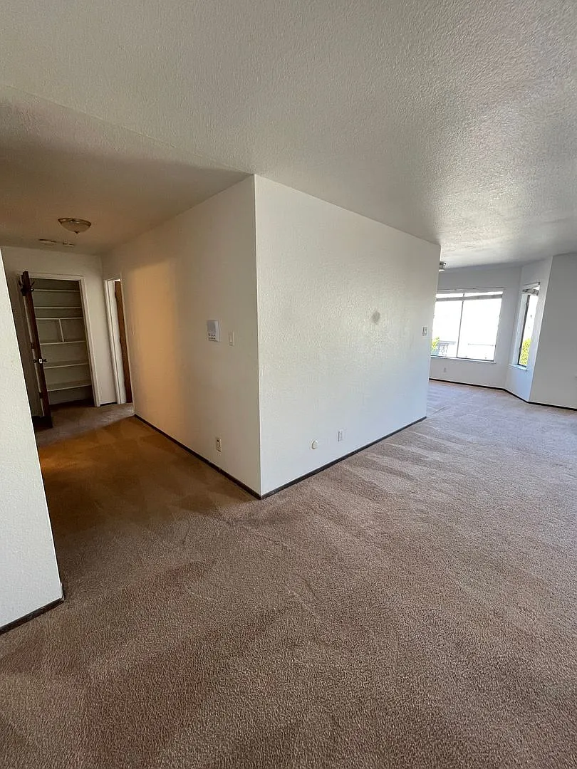 1795 38th Ave./ 3100-26 Noriega St. (1326rc) — Photo 3