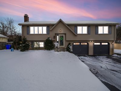 2 Crystal Corner, Enfield, CT, 06082