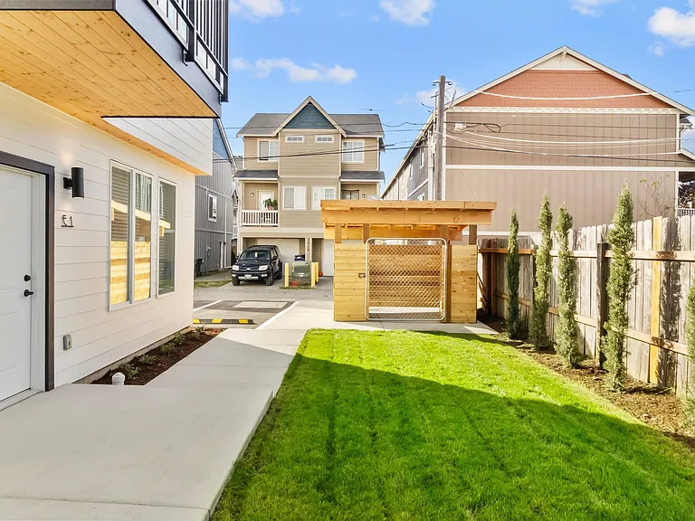 4306 S Lawrence St — Photo 5
