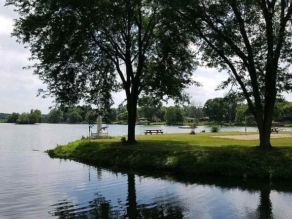 5th image of 4337 Shorewood Dr
