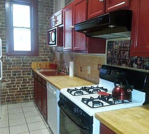 3rd image of 416 Pembroke Ave APT D