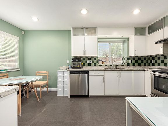 4th image of 8051 Ash St #35