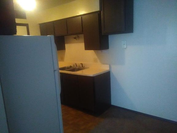 4th image of 4324 Vfw Dr APT 50