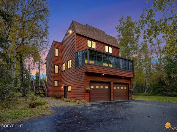 10215 Schneiter Dr, Anchorage, AK 99507