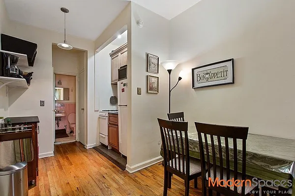 Rented by Modern Spaces | media 22