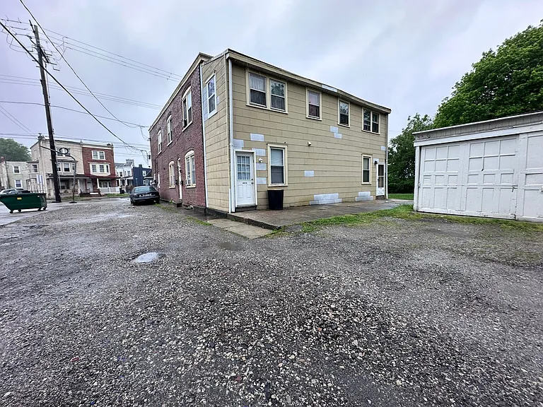 1007 Markley St — Photo 11