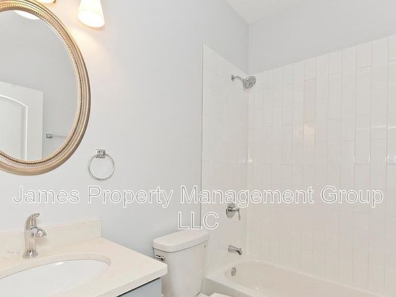 5th image of 827 N Francisco Ave Unit 2