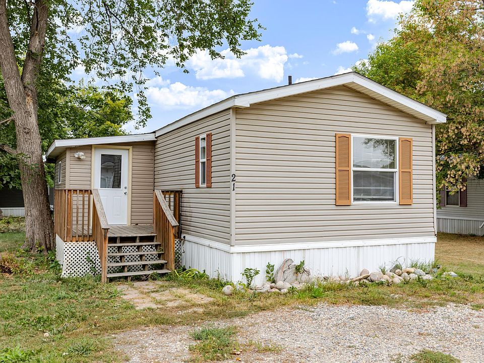 1st image of 21 Horseshoe Bnd