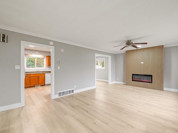 5th image of 8024 Cedar St