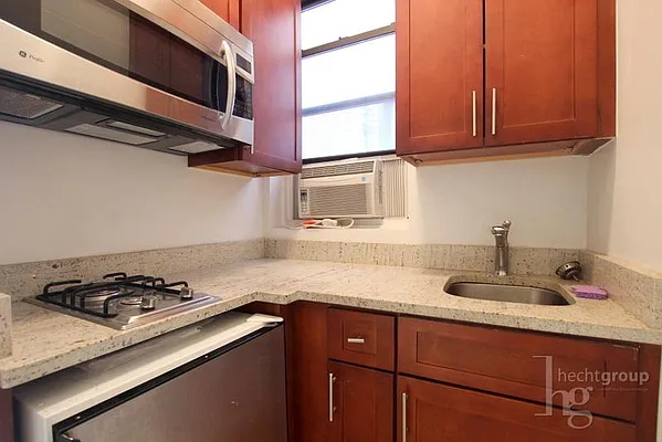 Rented by Hecht Group | media 14
