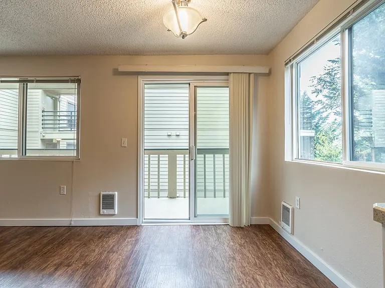 Cameo Apartments — Photo 5